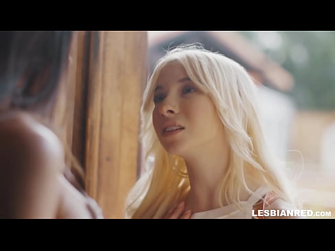 ❤️ Dívka se po několika měsících vrátí domů a skončí u lízání kundy své nevlastní matky ️❌ Super sex u nás cs.techkoala.top ❌❤